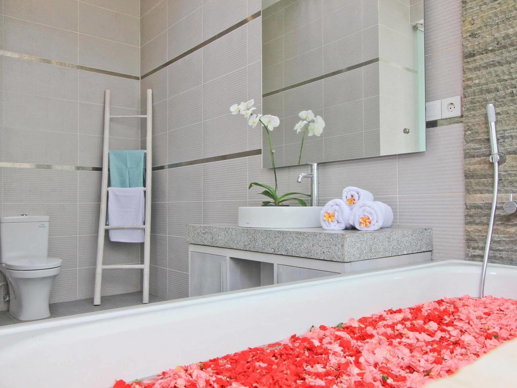 קוטה לומבוק Nikaya Villas מראה חיצוני תמונה